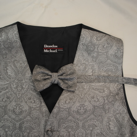 Brandon Michael Silver Paisley Tux Vest & Tie Med - Picture 4 of 4